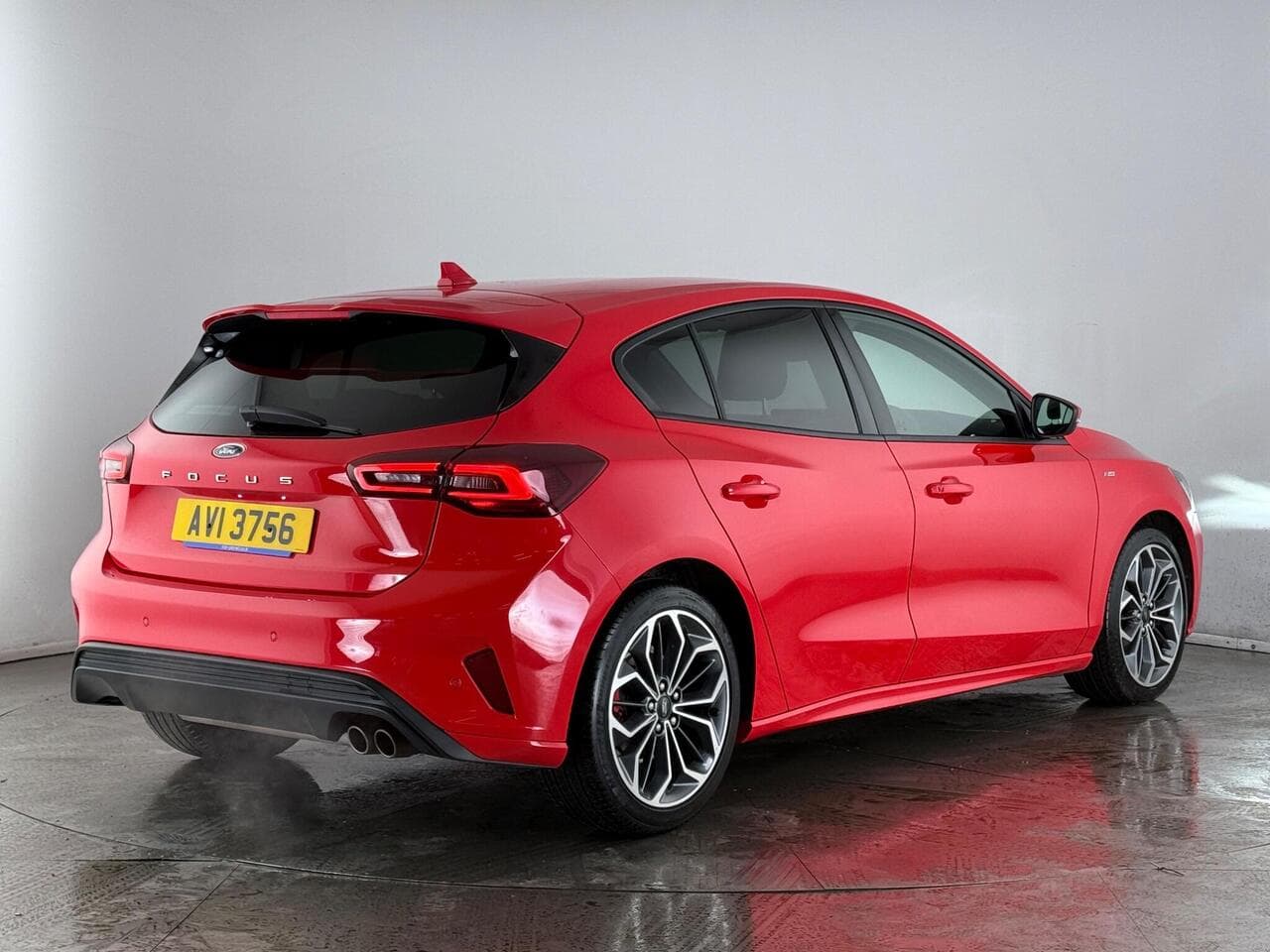Ford Focus thumbnail Rear Right