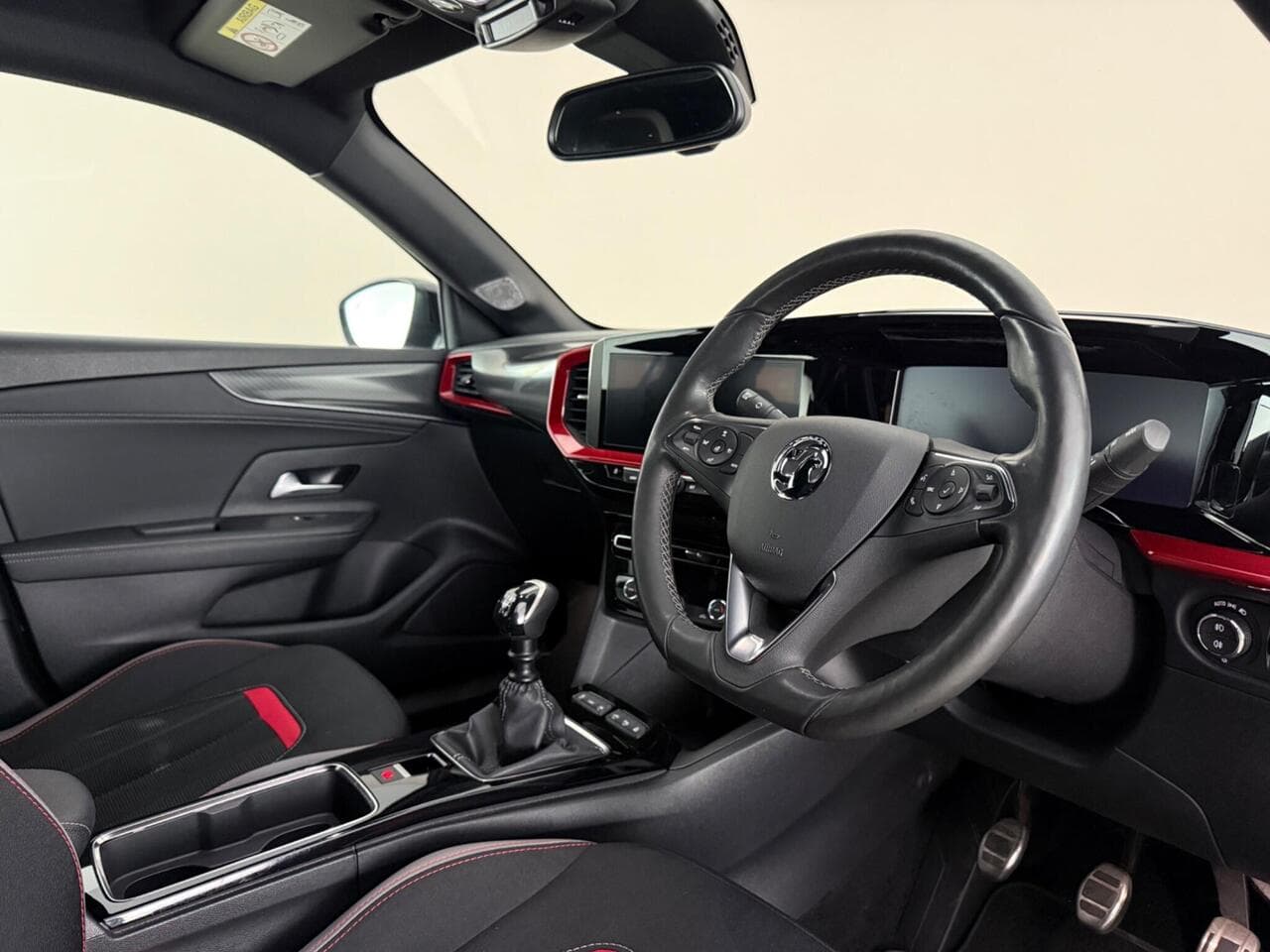 Vauxhall Mokka thumbnail Interior Front