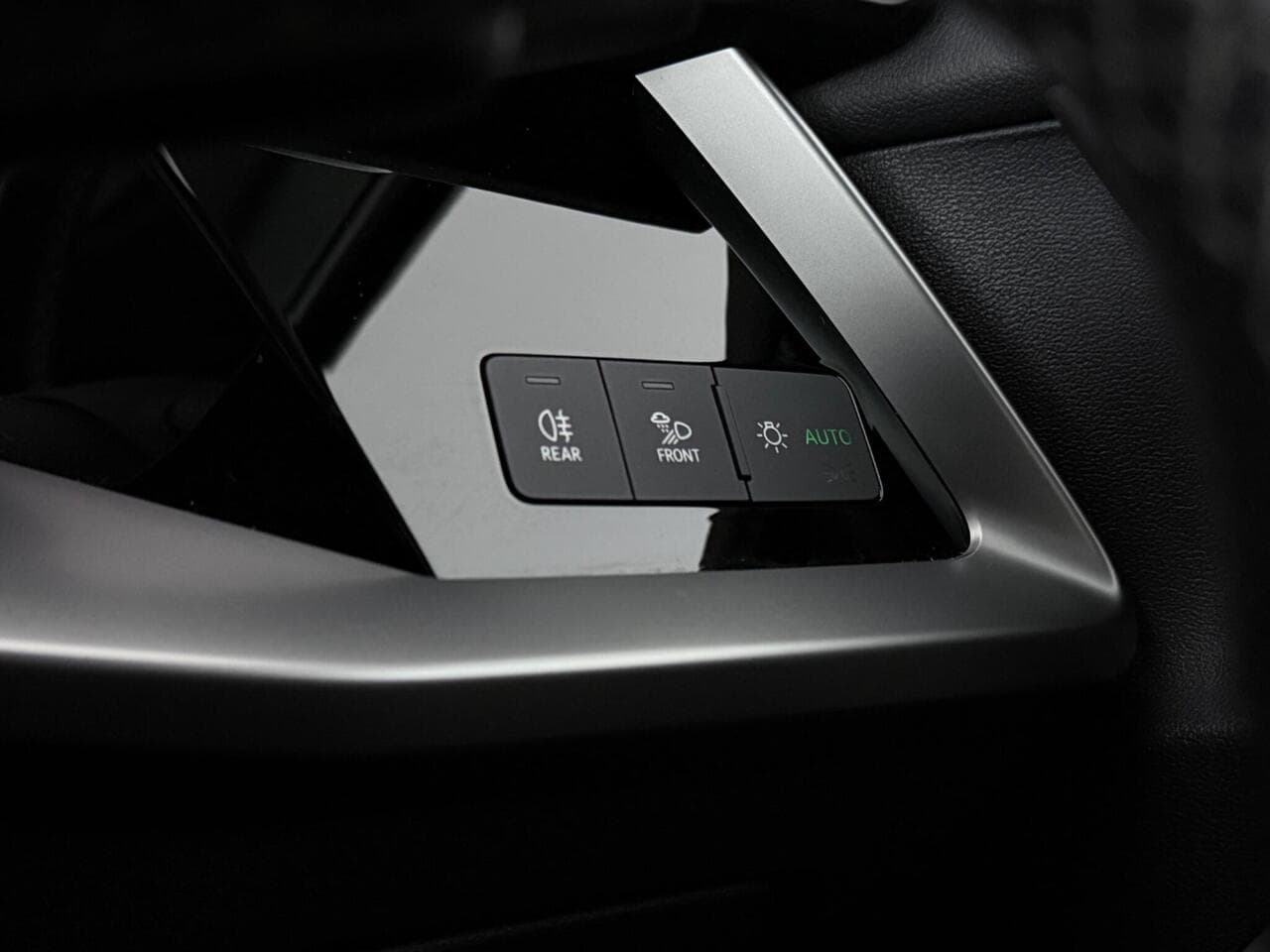 Audi A3 thumbnail Misc Controls