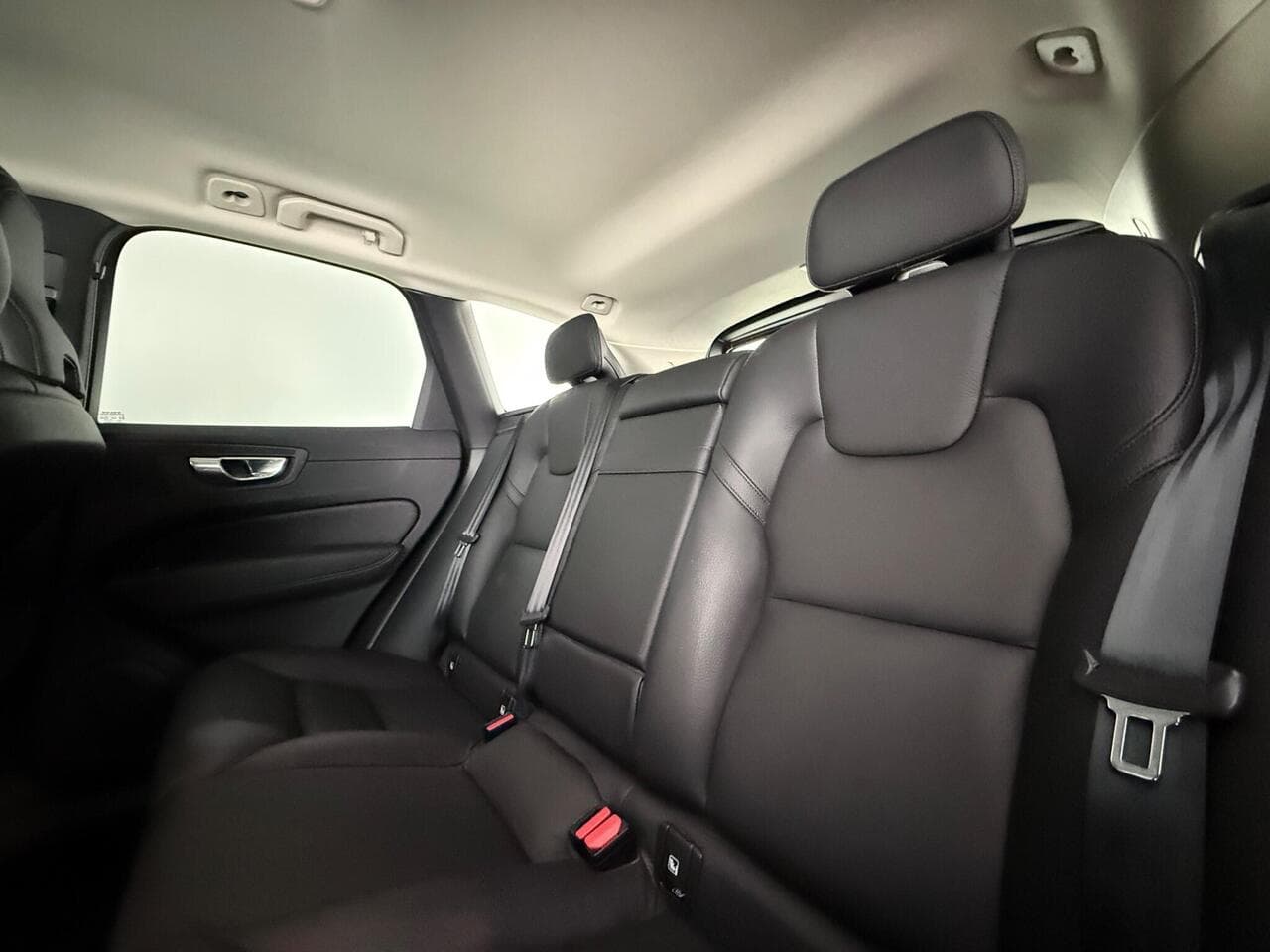Volvo XC60 thumbnail Seats Rear