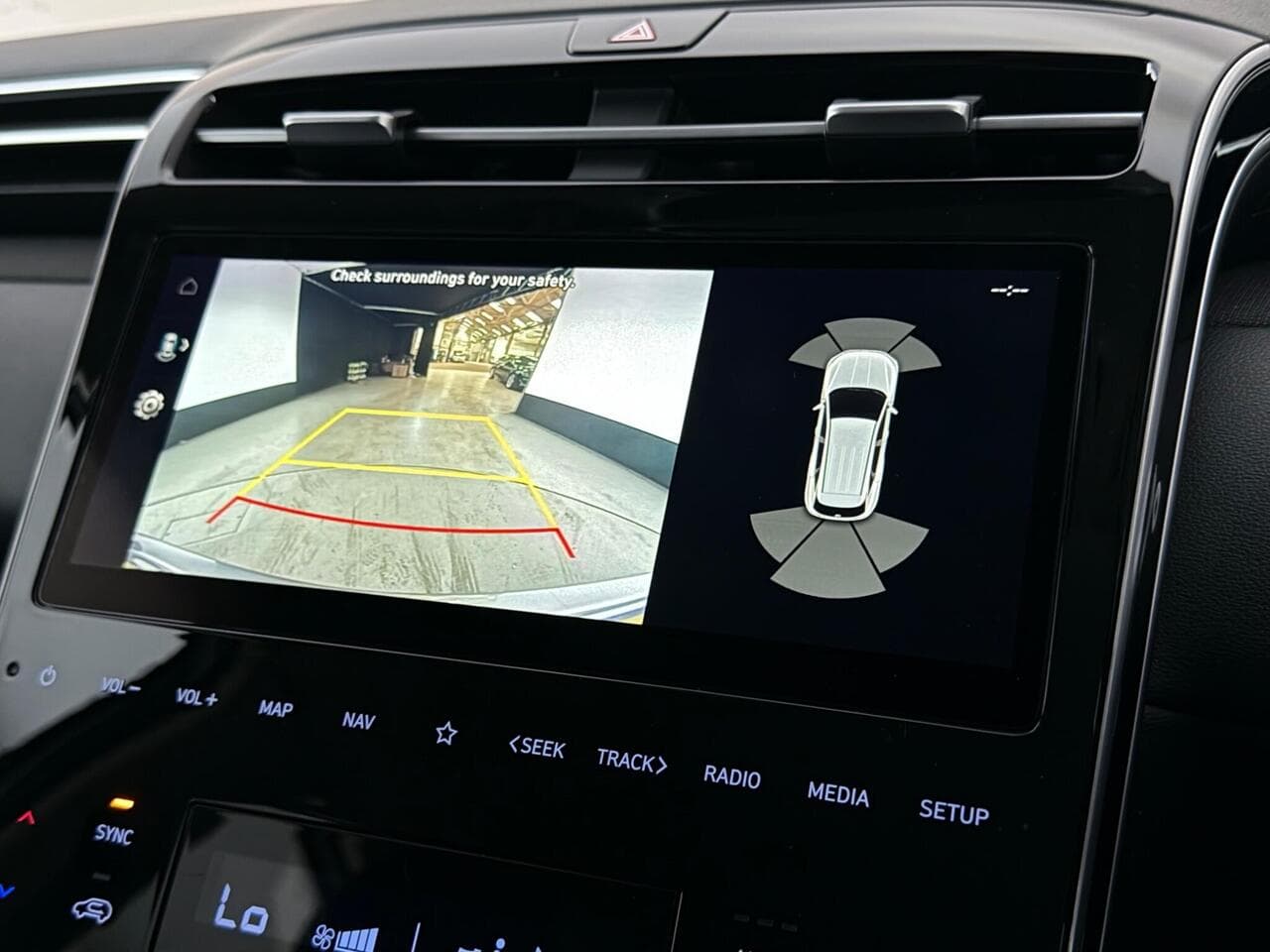 Hyundai TUCSON thumbnail Infotainment System