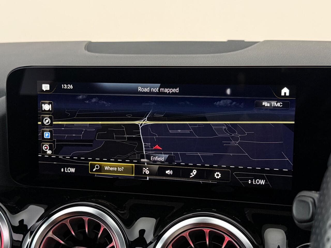 Mercedes-Benz GLA thumbnail Infotainment System