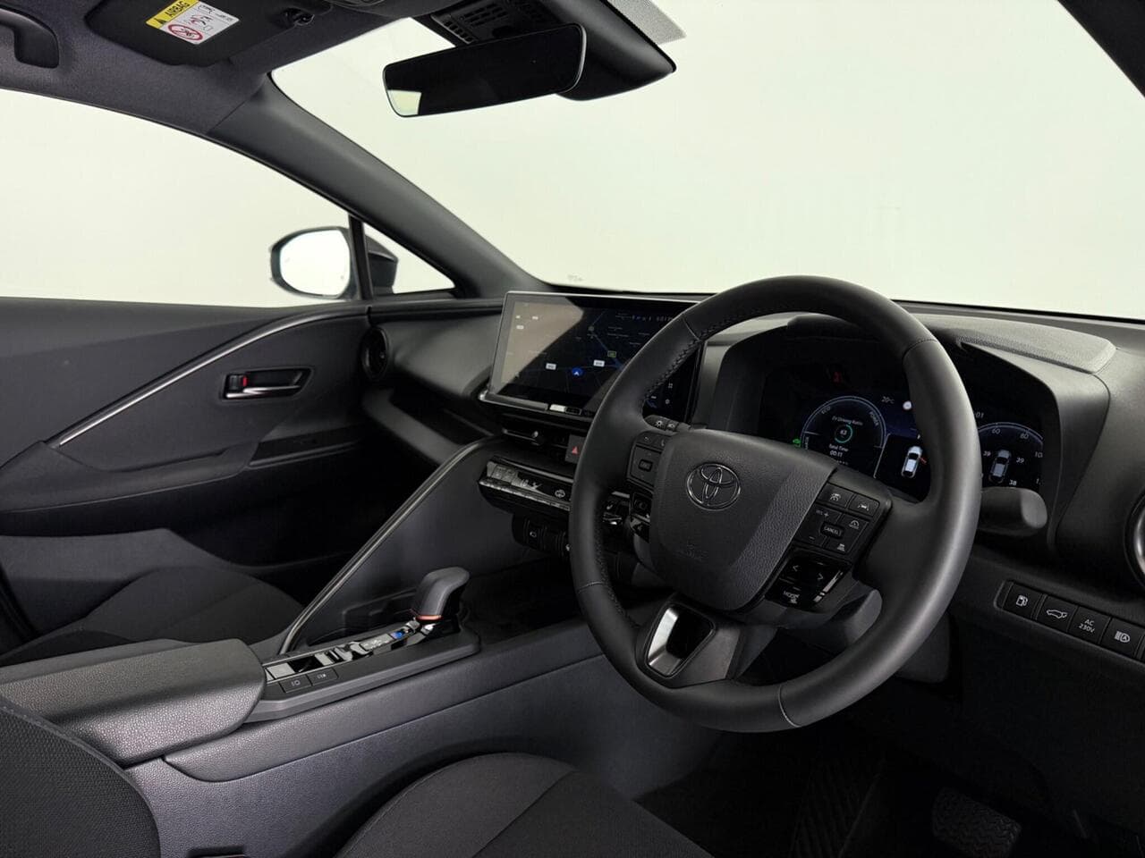 Toyota C-HR thumbnail Interior Front