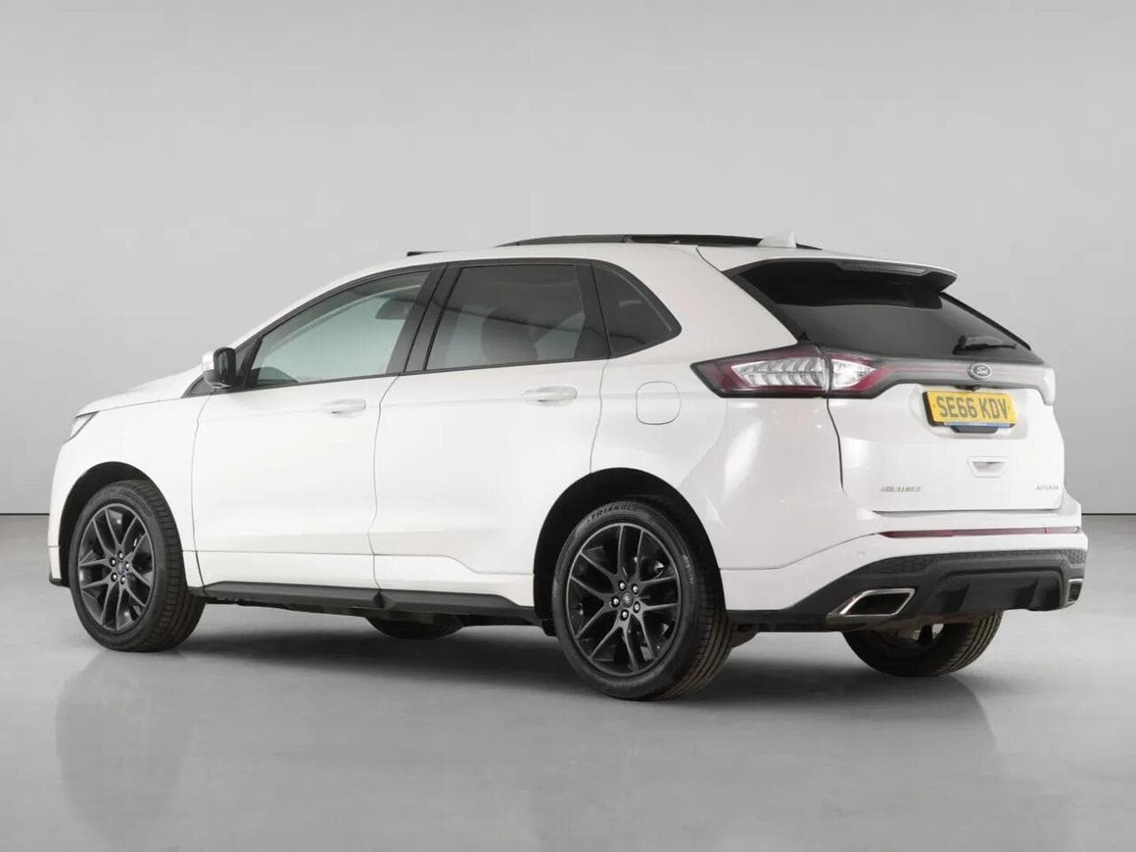 Ford Edge thumbnail Rear Left