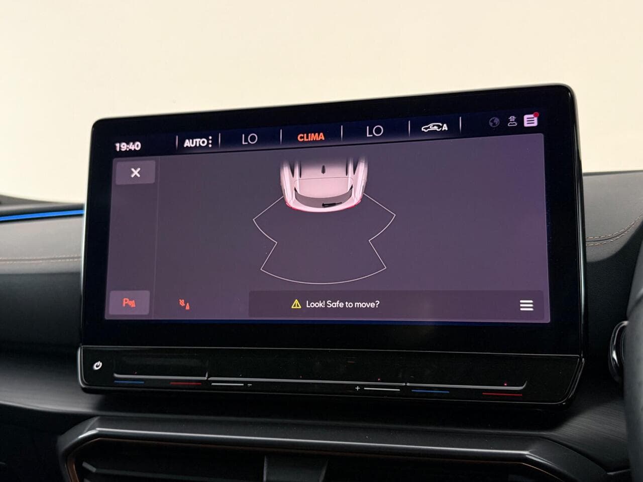 CUPRA Formentor thumbnail Infotainment System