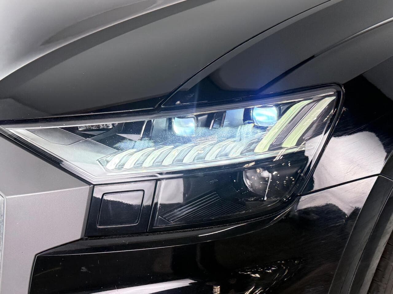 Audi Q8 thumbnail Inconclusive