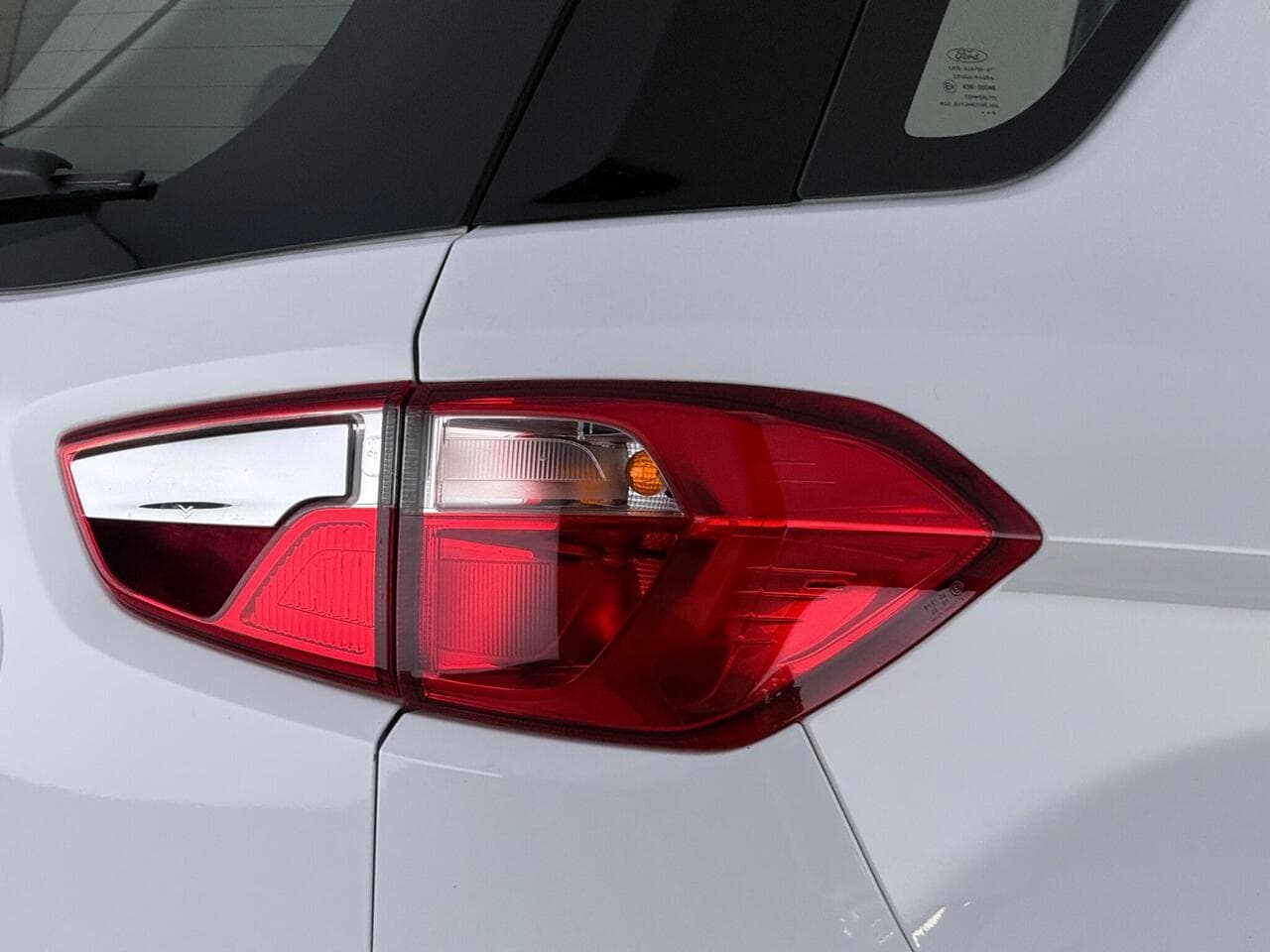 Ford EcoSport thumbnail Lights Rear