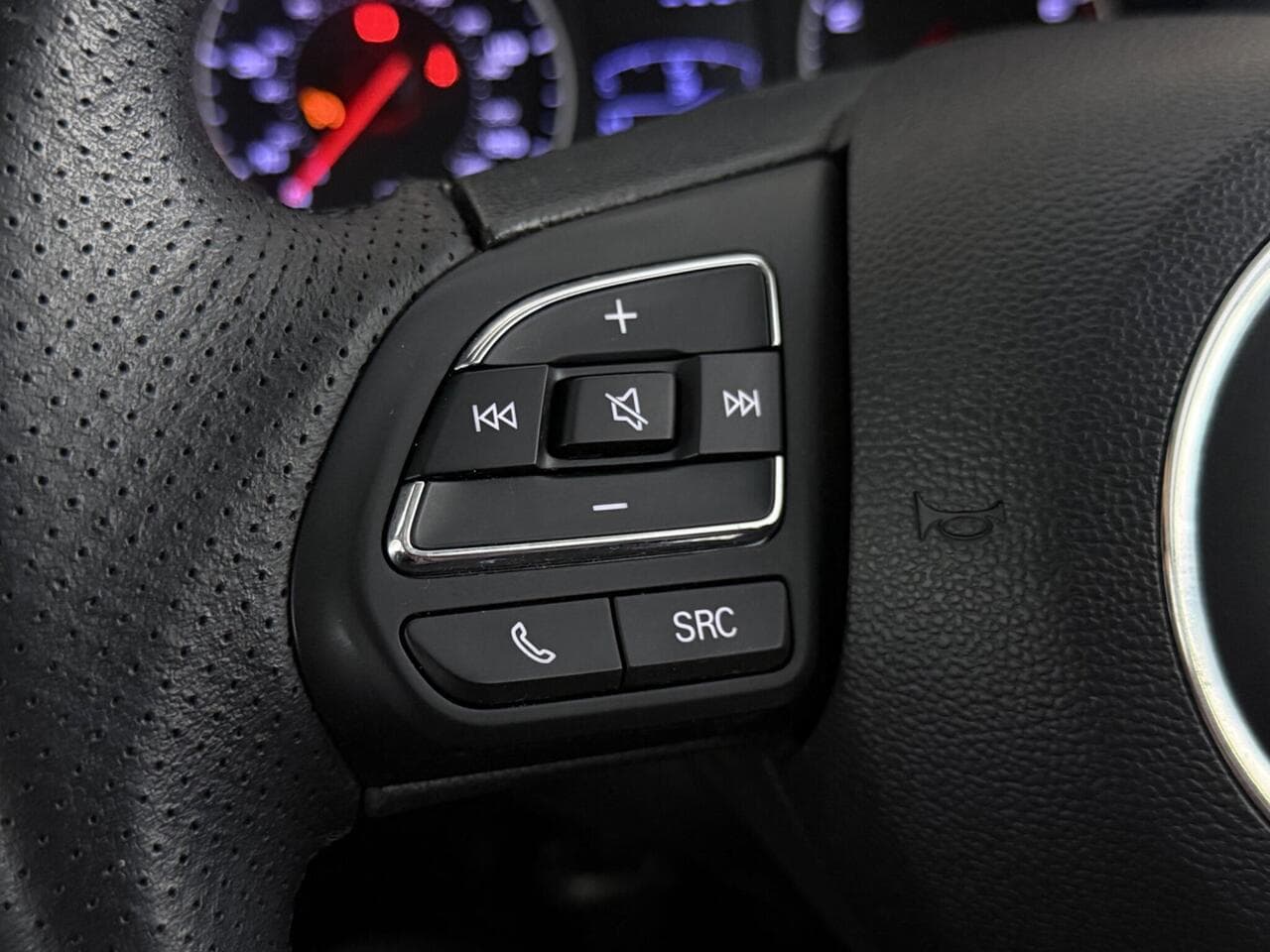 MG MG ZS thumbnail Misc Controls