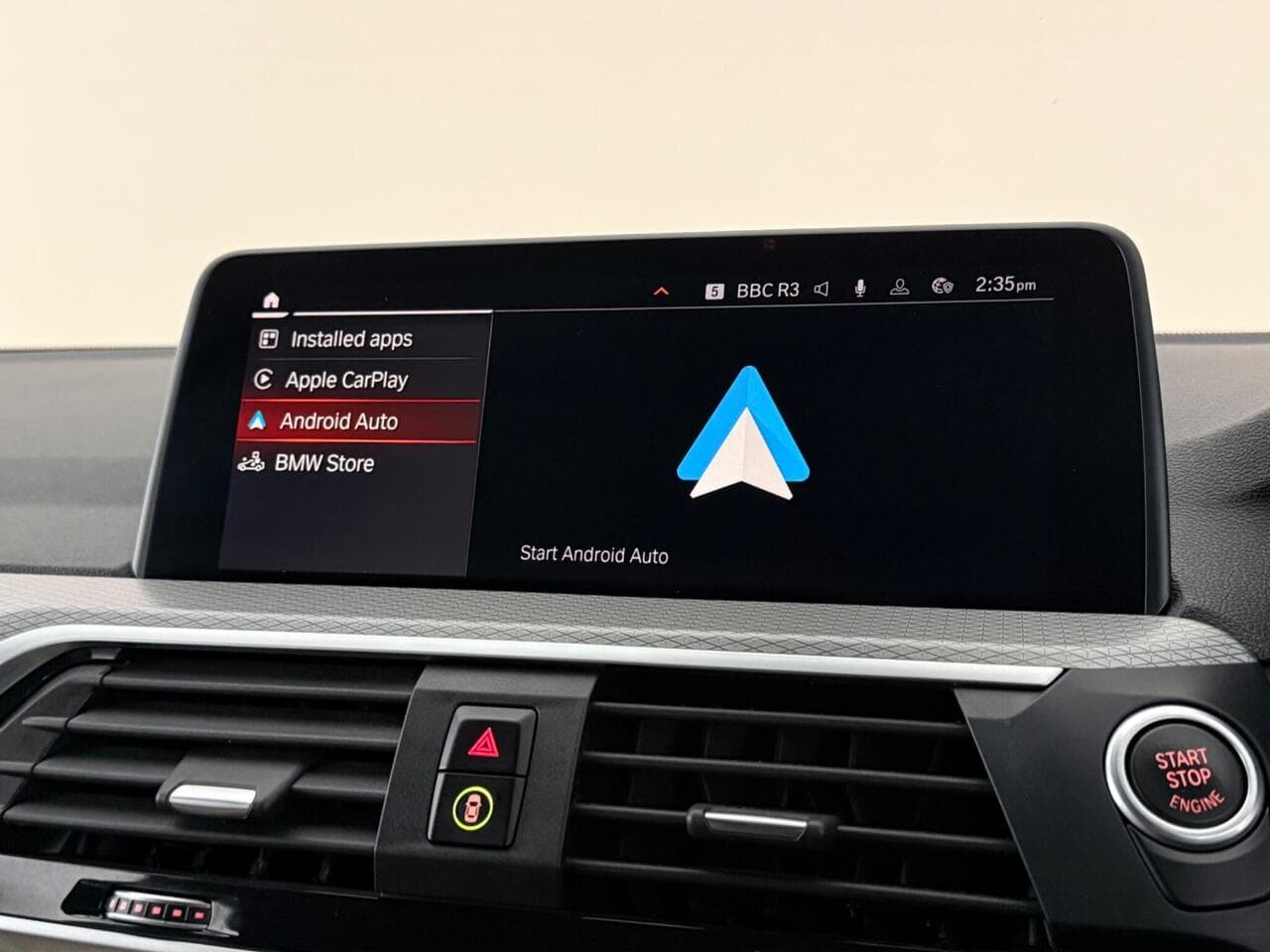 BMW X3 thumbnail Infotainment System