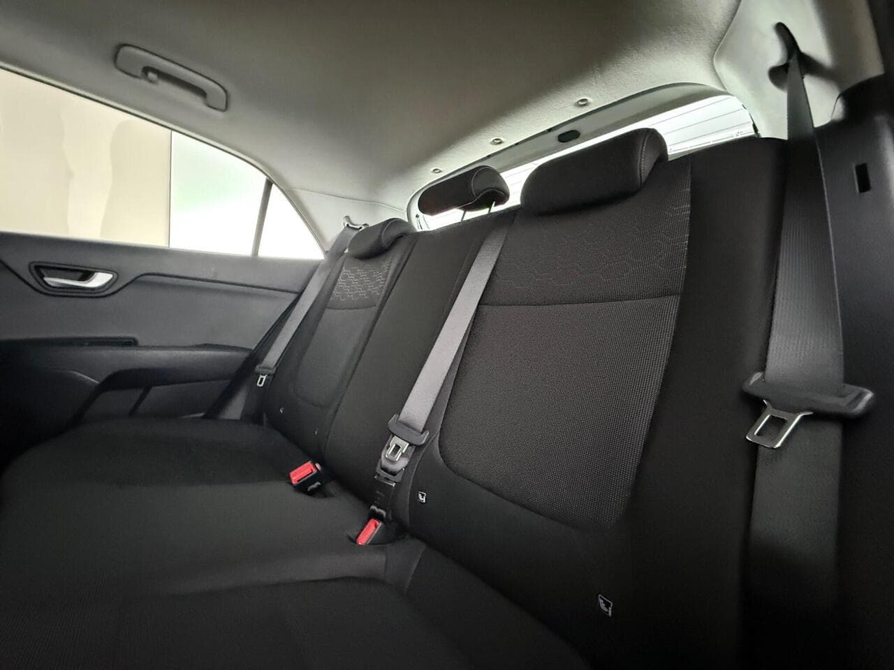 Kia Rio thumbnail Seats Rear
