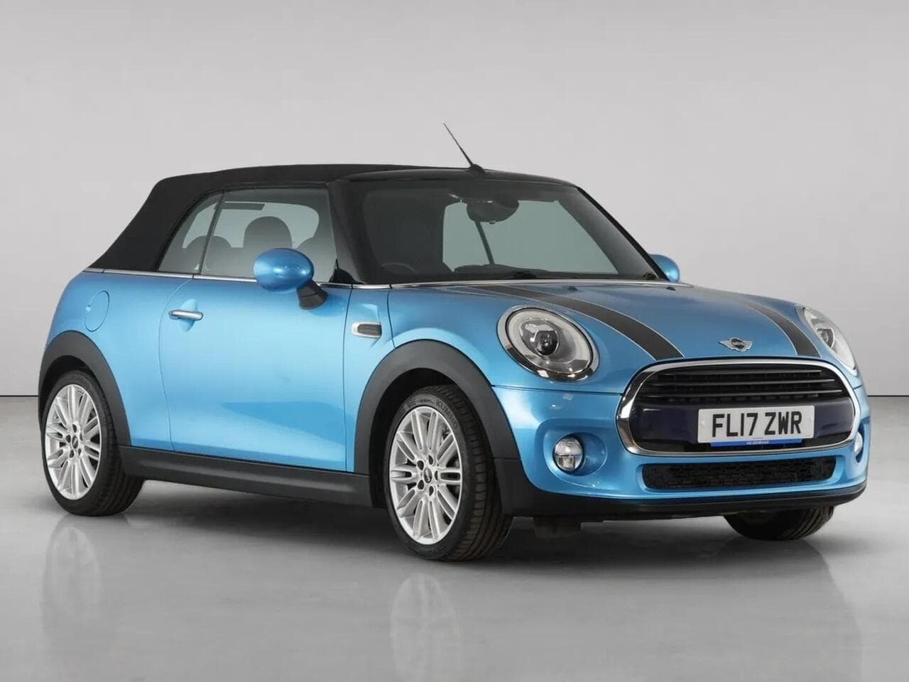 MINI Convertible thumbnail Front Right