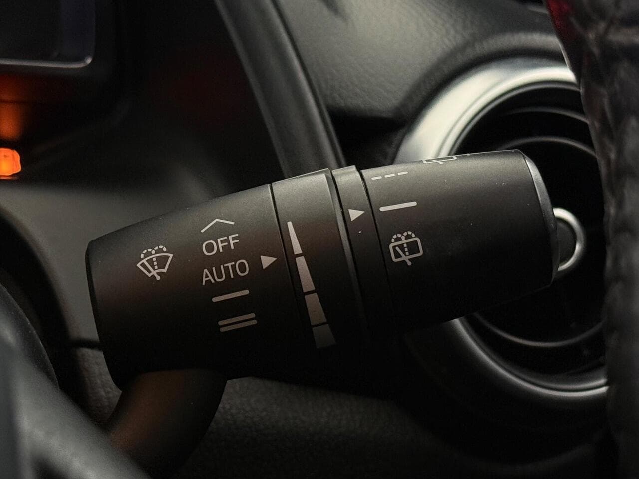 Mazda CX-3 thumbnail Misc Controls