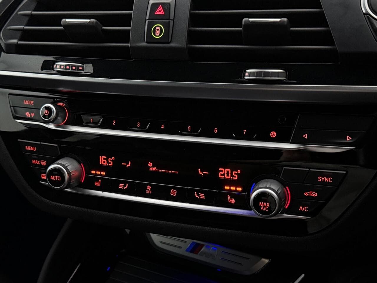 BMW X4 thumbnail Infotainment System