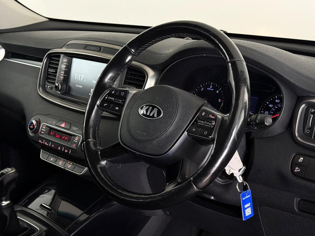 Kia Sorento thumbnail Steering Wheel