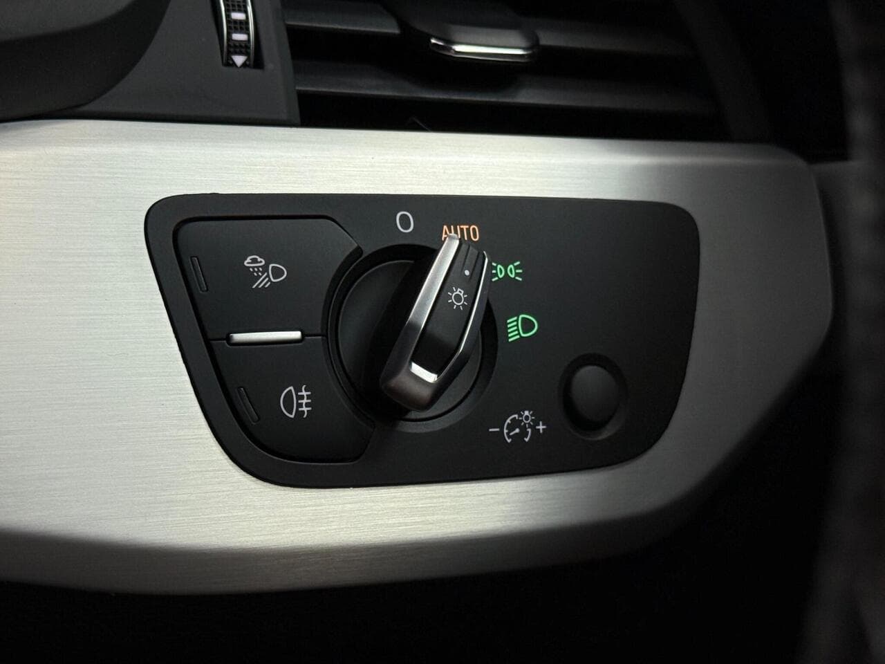 Audi A5 thumbnail Misc Controls
