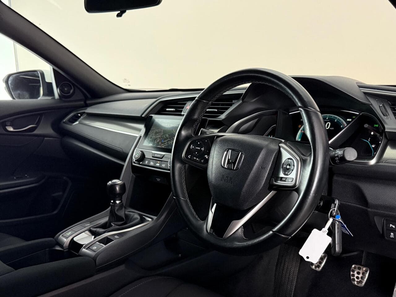 Honda Civic thumbnail Interior Front