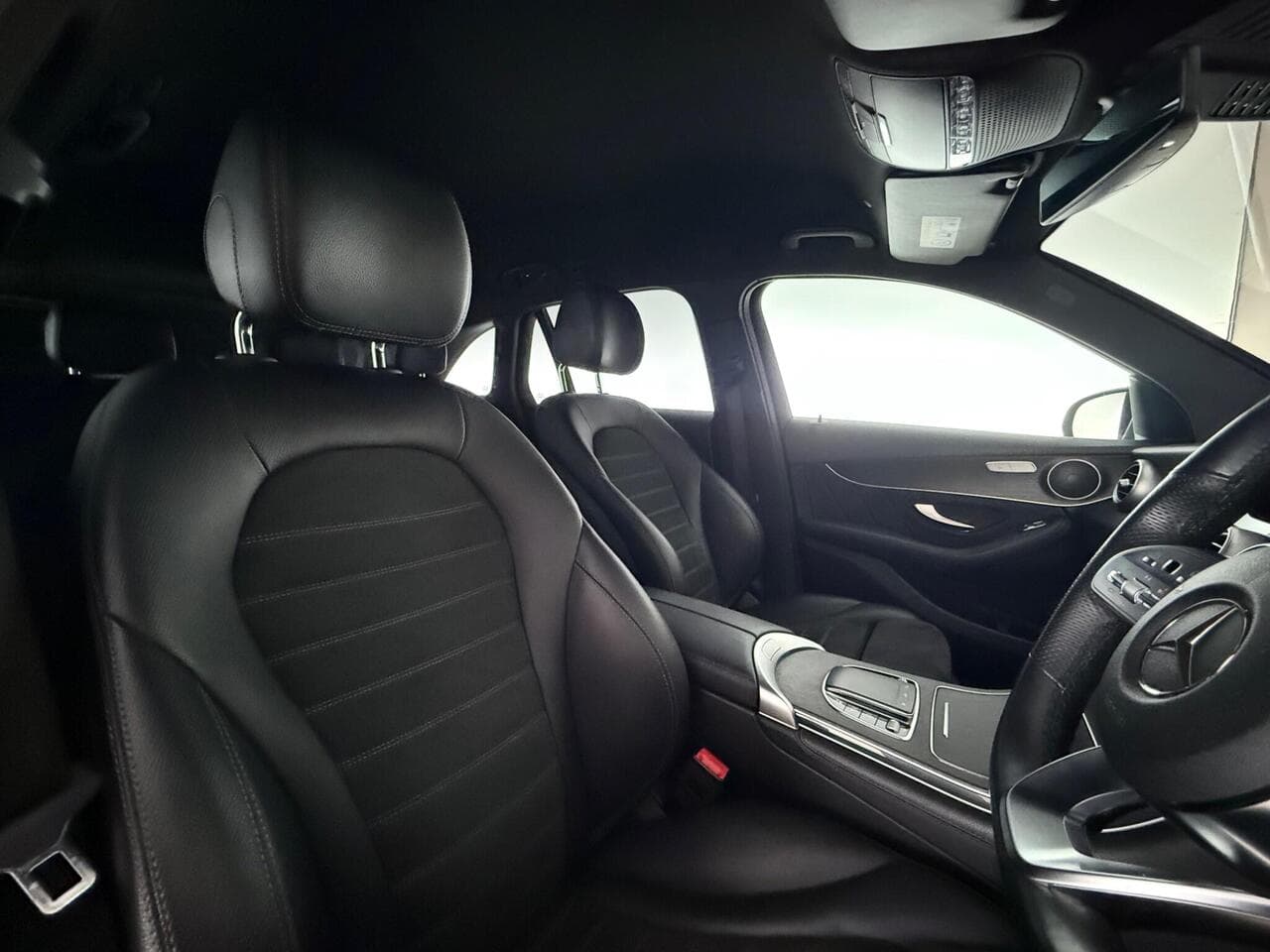 Mercedes-Benz GLC thumbnail Seat Driver