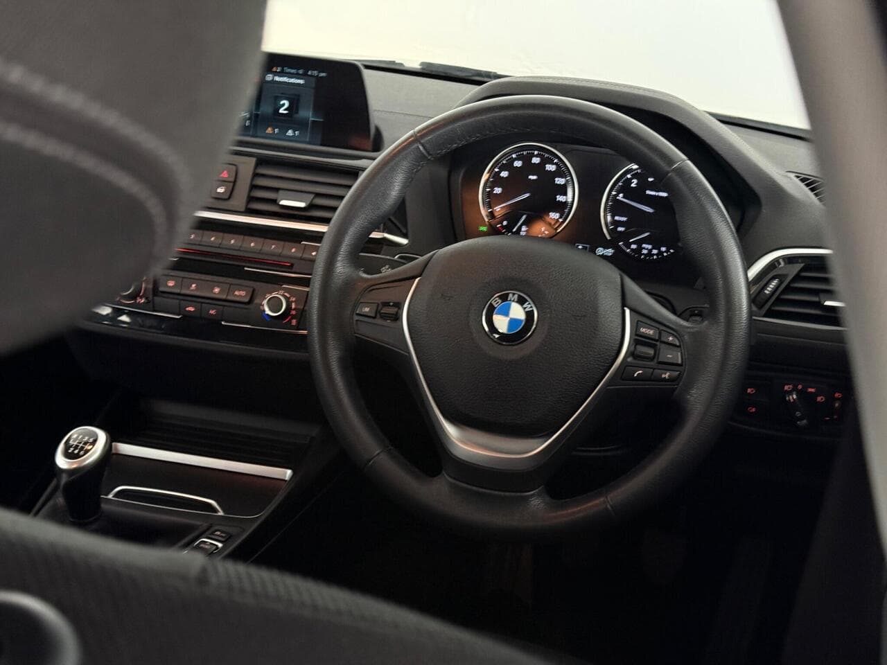 BMW 1 Series thumbnail Steering Wheel