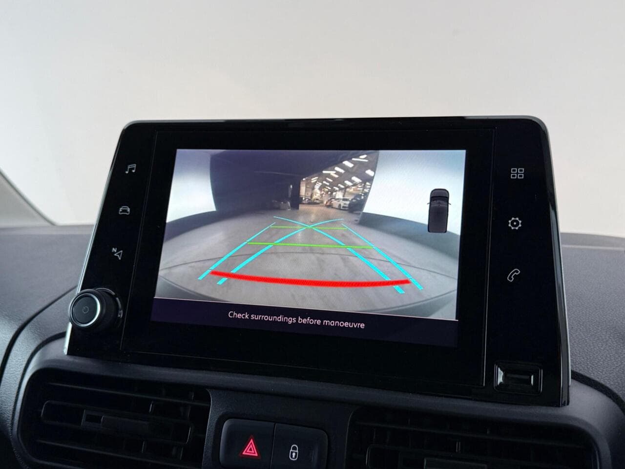 Peugeot Partner thumbnail Infotainment System