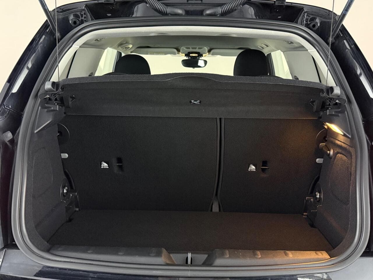 MINI Hatch thumbnail Boot