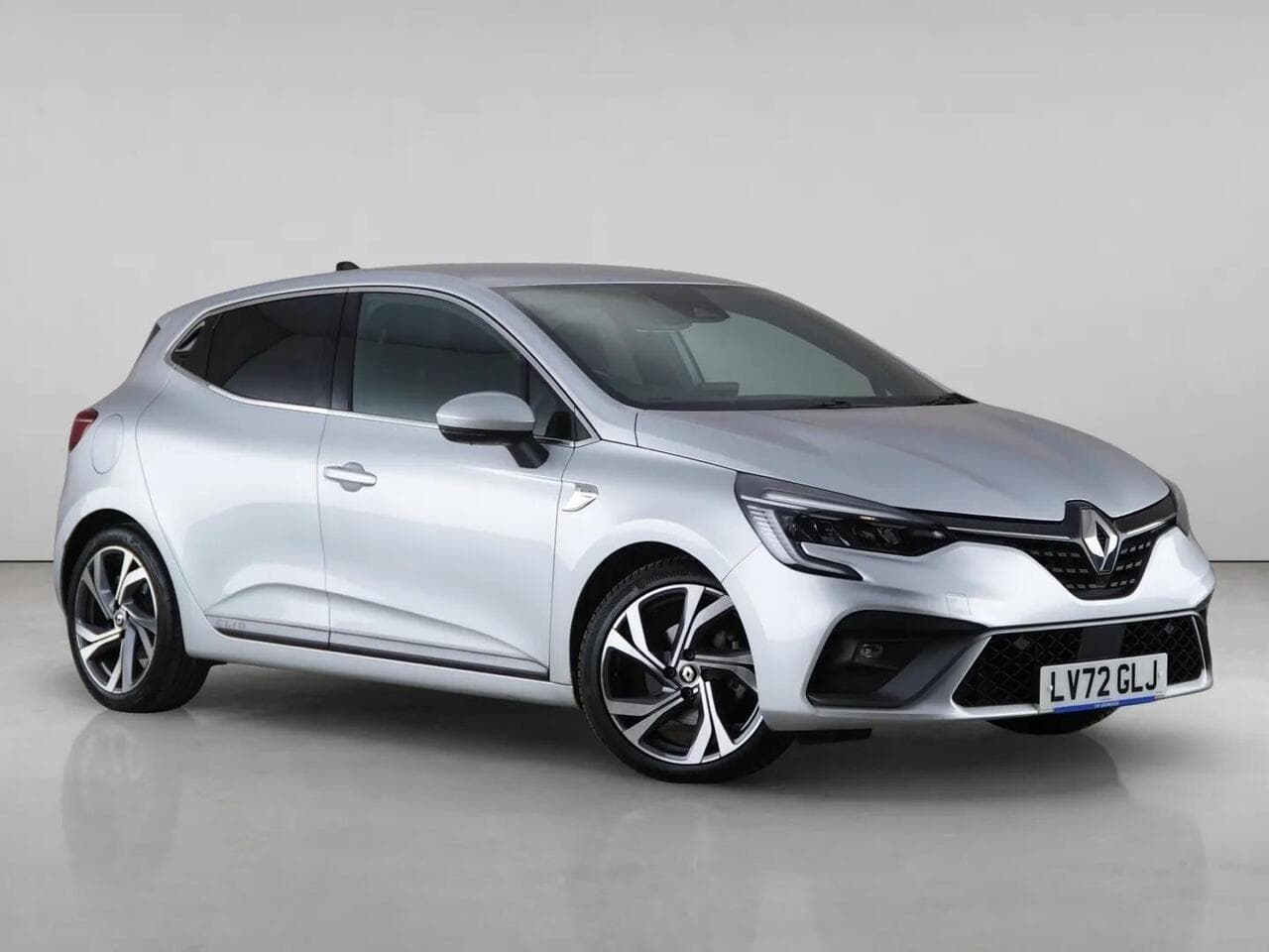 Renault Clio - Renault Clio 1.6 E-TECH RS Line Auto Euro 6 (s/s) 5dr