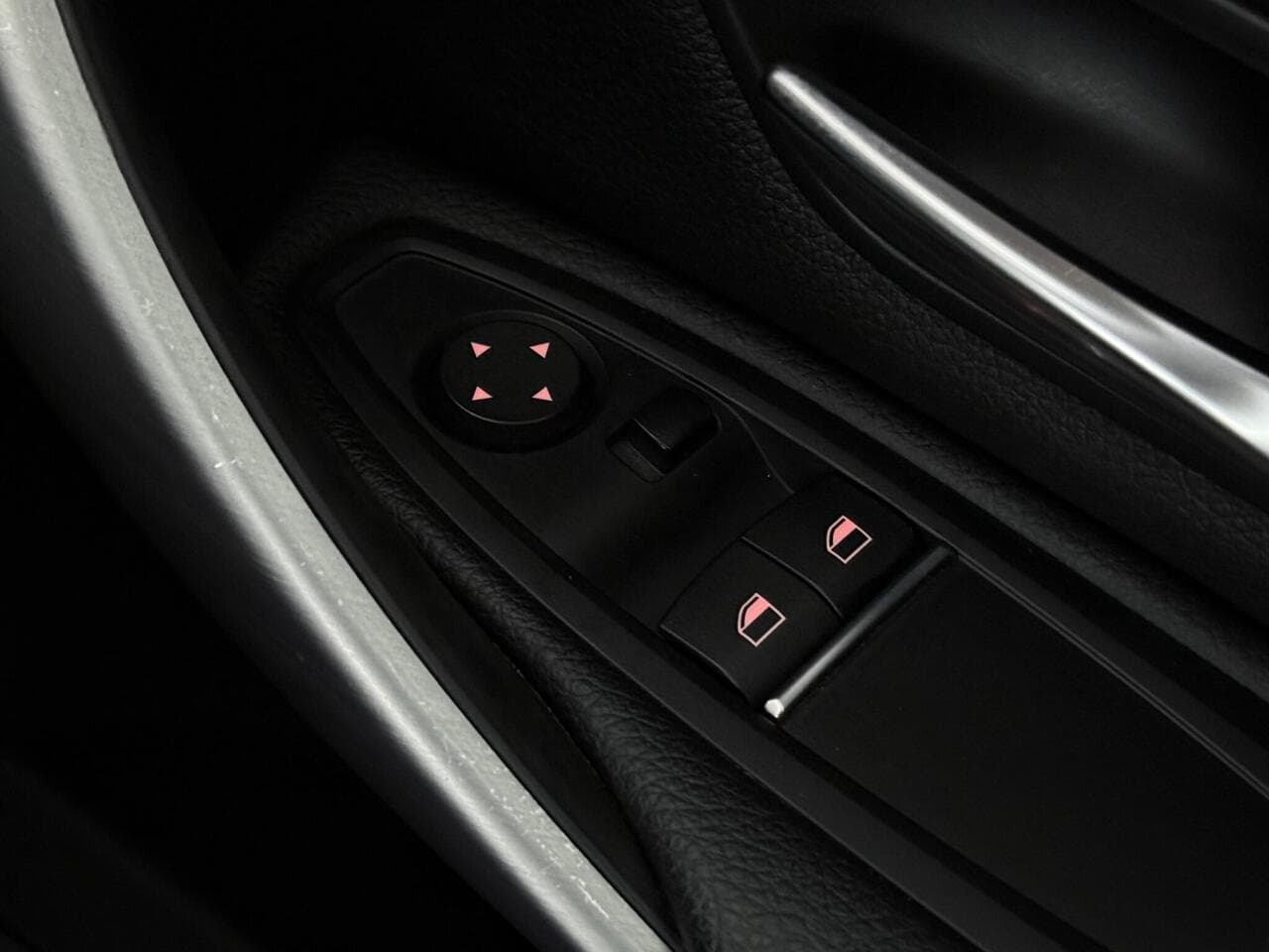 BMW 4 Series thumbnail Misc Controls