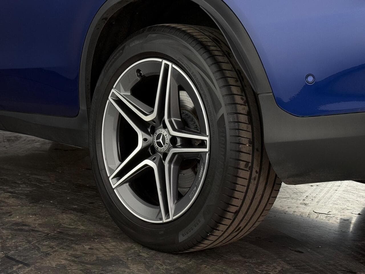 Mercedes-Benz GLC thumbnail Wheel