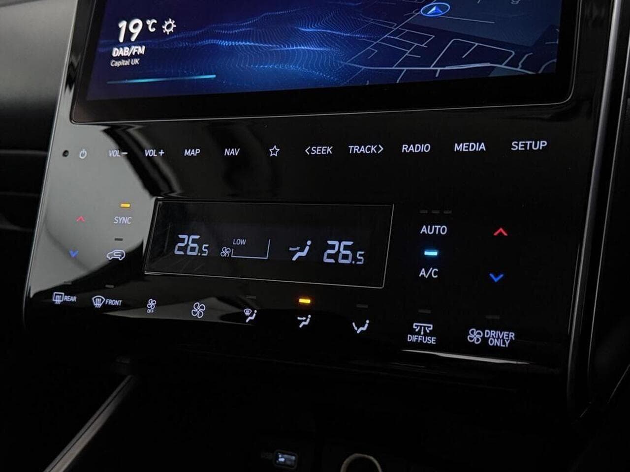 Hyundai TUCSON thumbnail Infotainment System