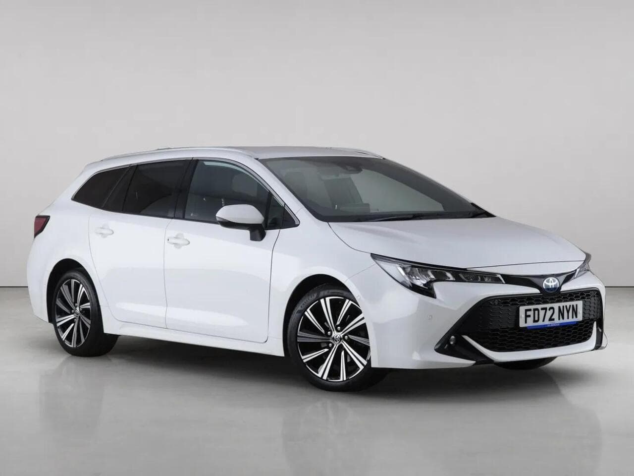 Toyota Corolla - Toyota Corolla 1.8 VVT-h Design Touring Sports CVT Euro 6 (s/s) 5dr