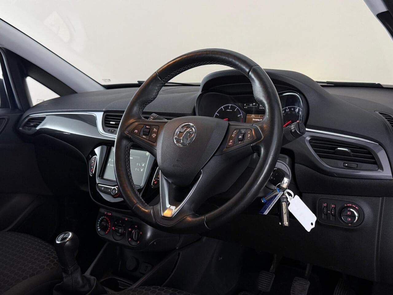 Vauxhall Corsa thumbnail Interior Front