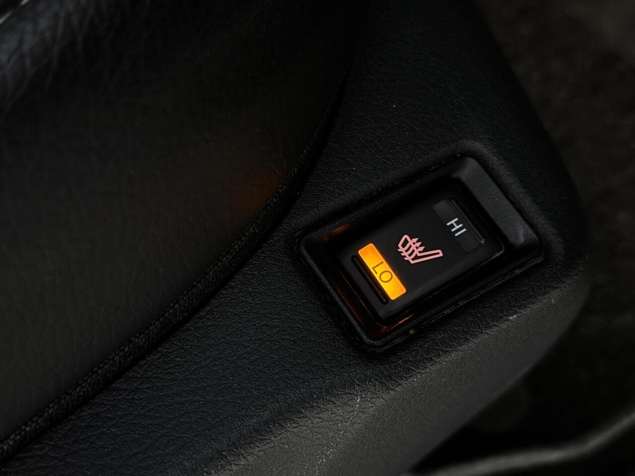 Mercedes-Benz X Class thumbnail Misc Controls