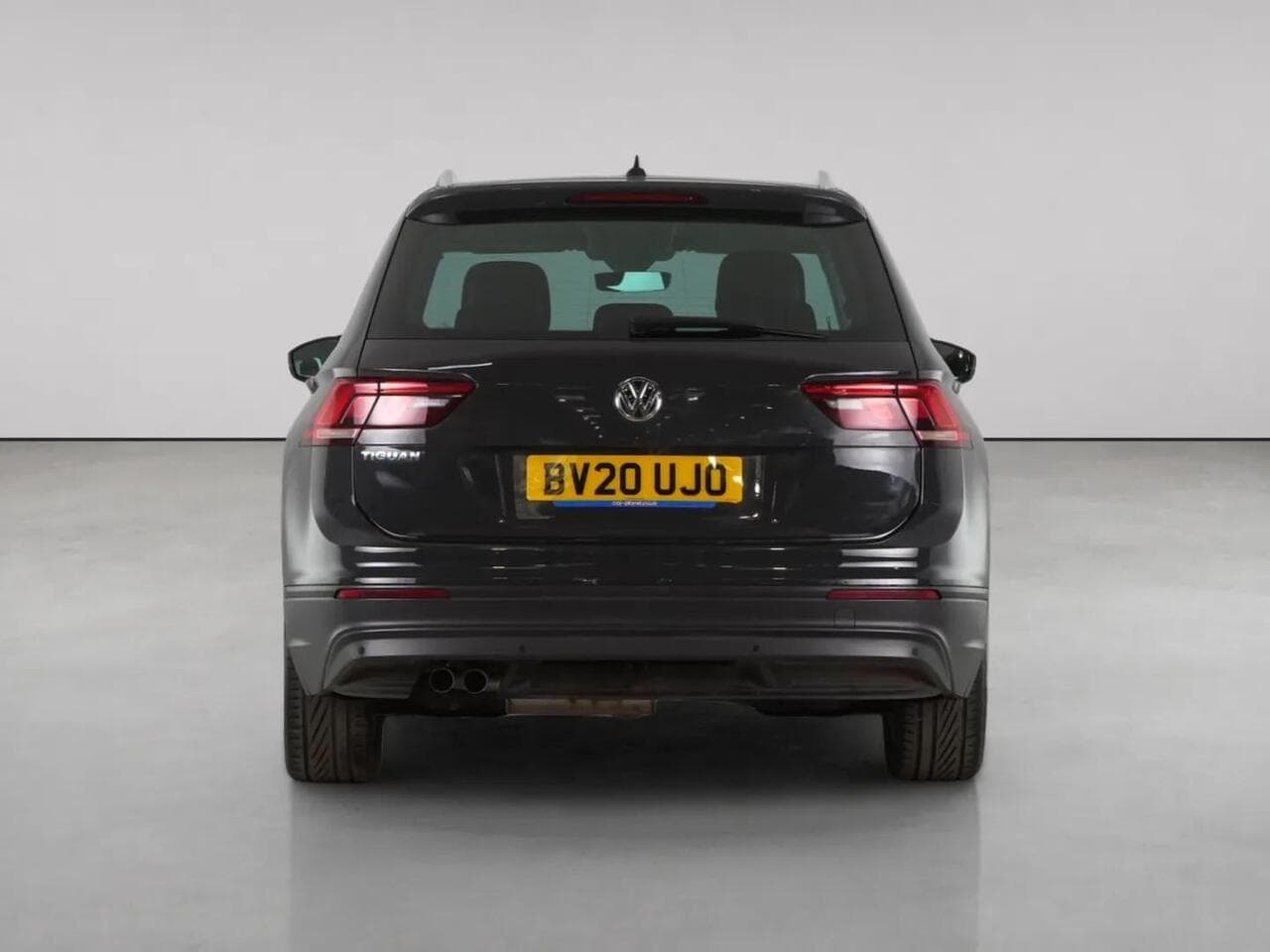 Volkswagen Tiguan thumbnail Rear