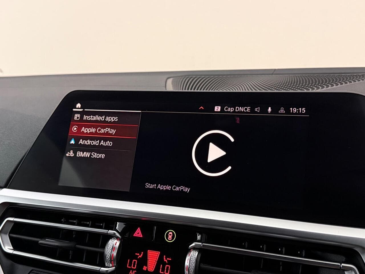 BMW 4 Series thumbnail Infotainment System