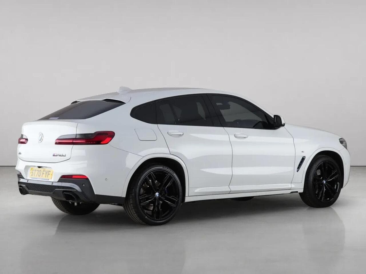 BMW X4 thumbnail Rear Right