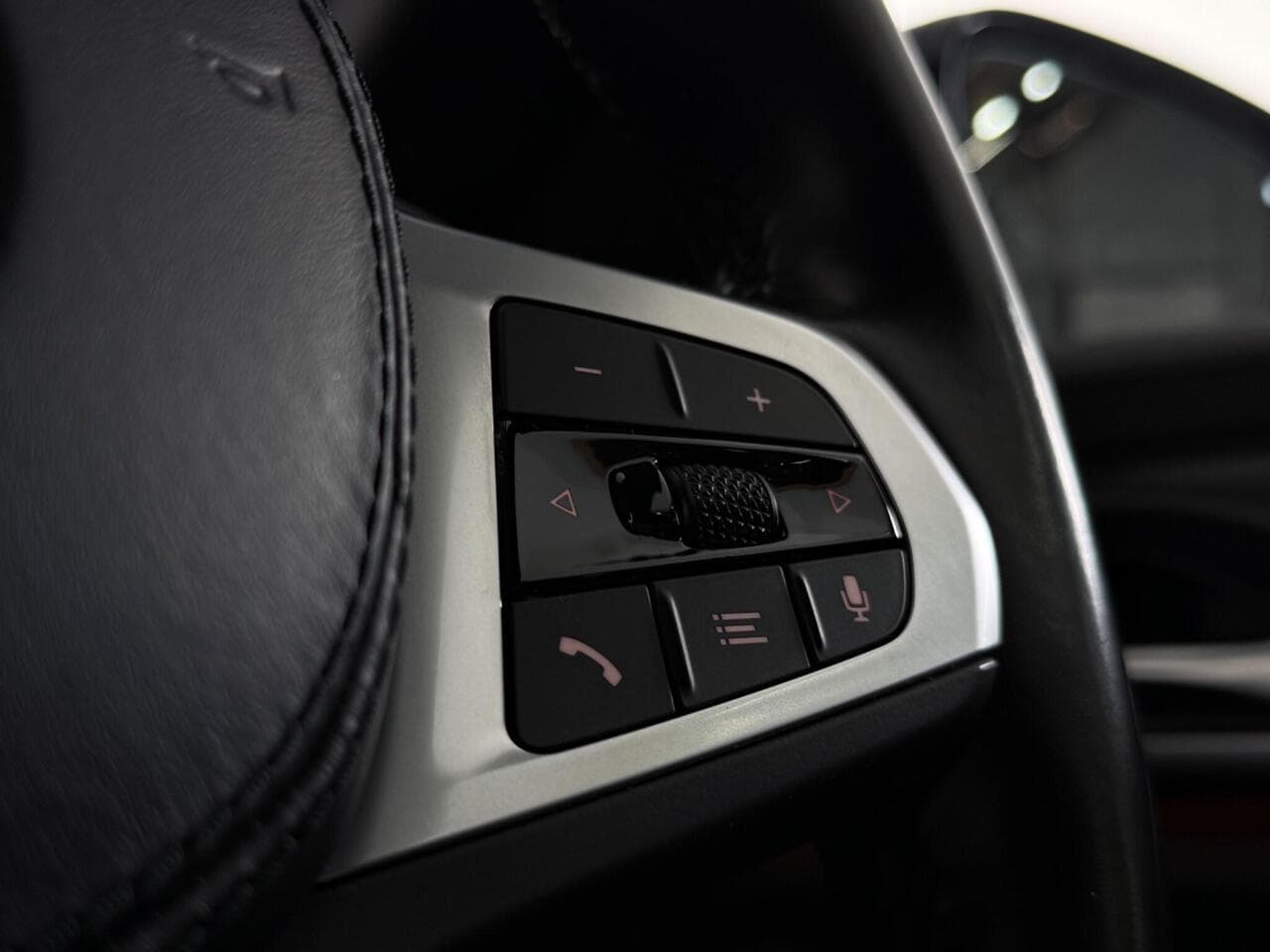 BMW 5 Series thumbnail Misc Controls