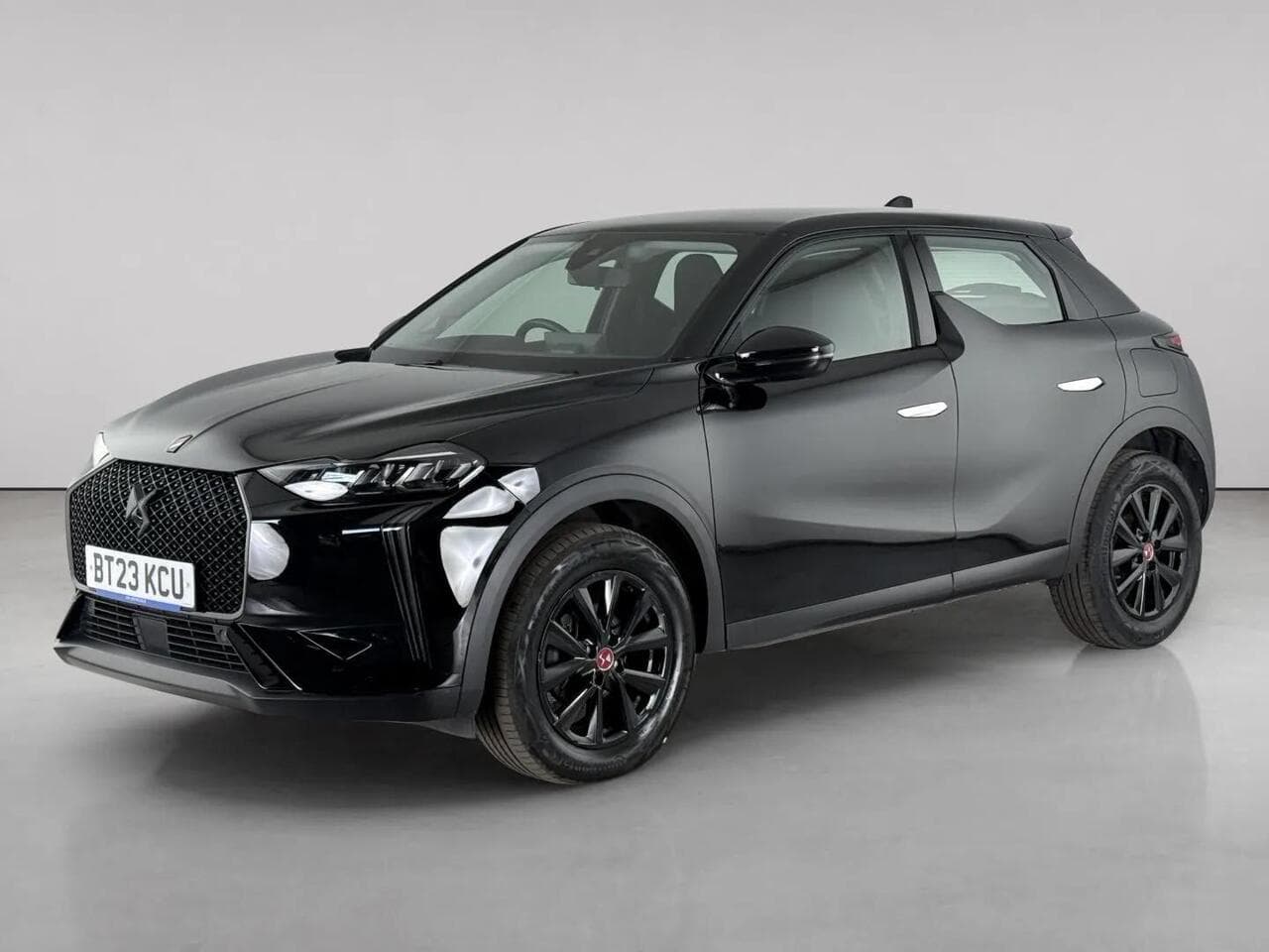 DS AUTOMOBILES DS 3 thumbnail Front Left