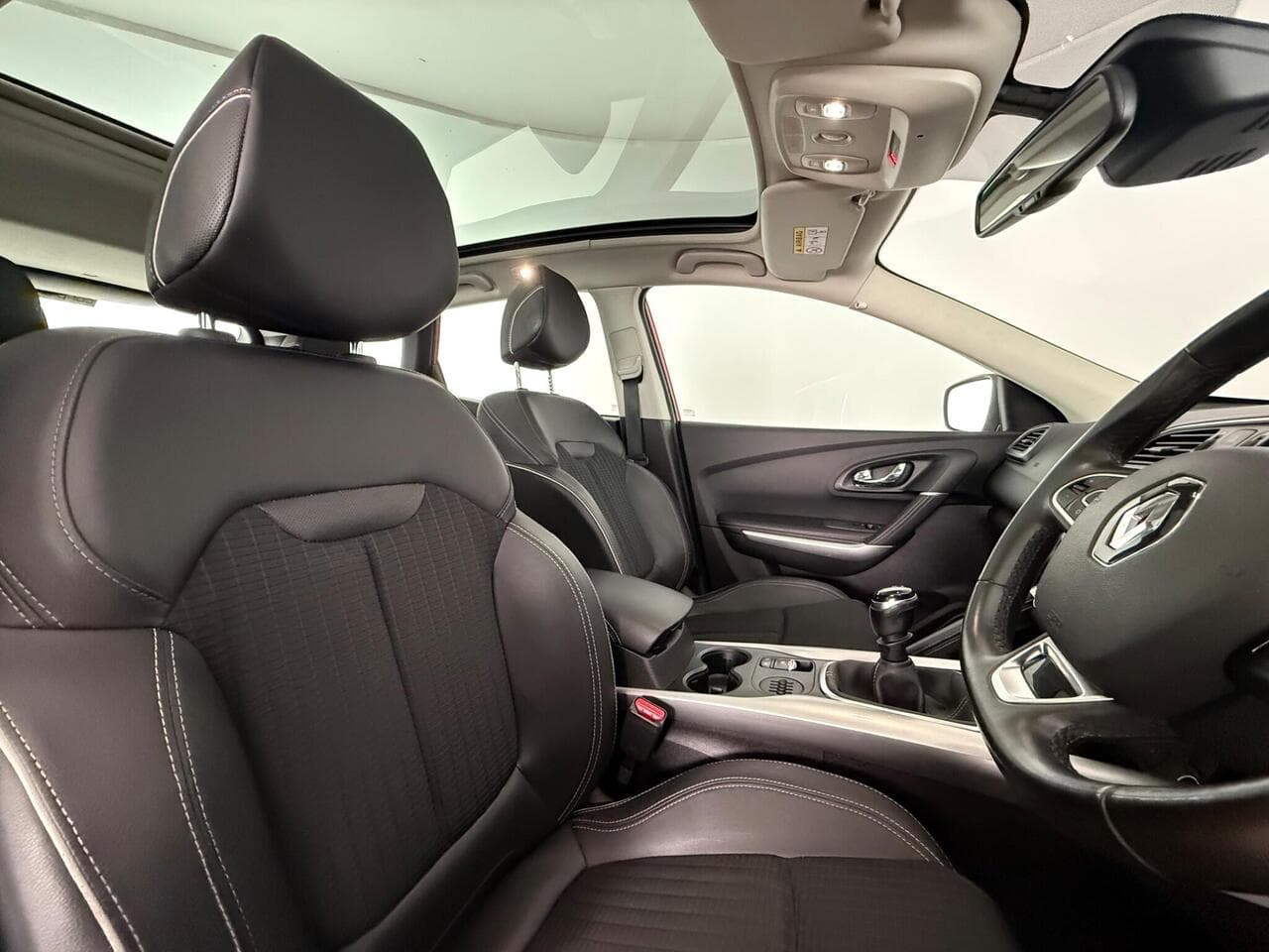 Renault Kadjar thumbnail Seat Driver