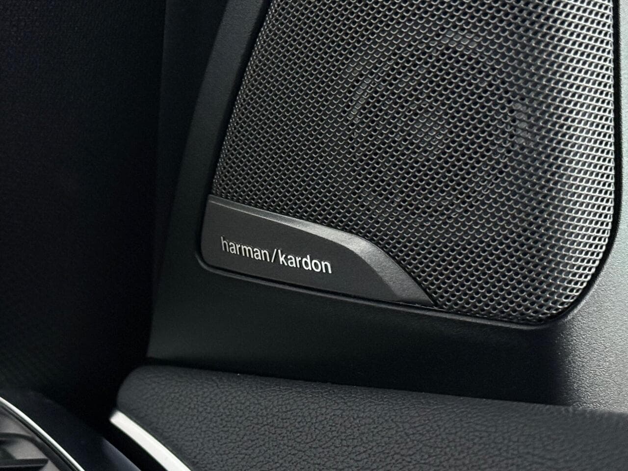 BMW X3 thumbnail Misc Controls
