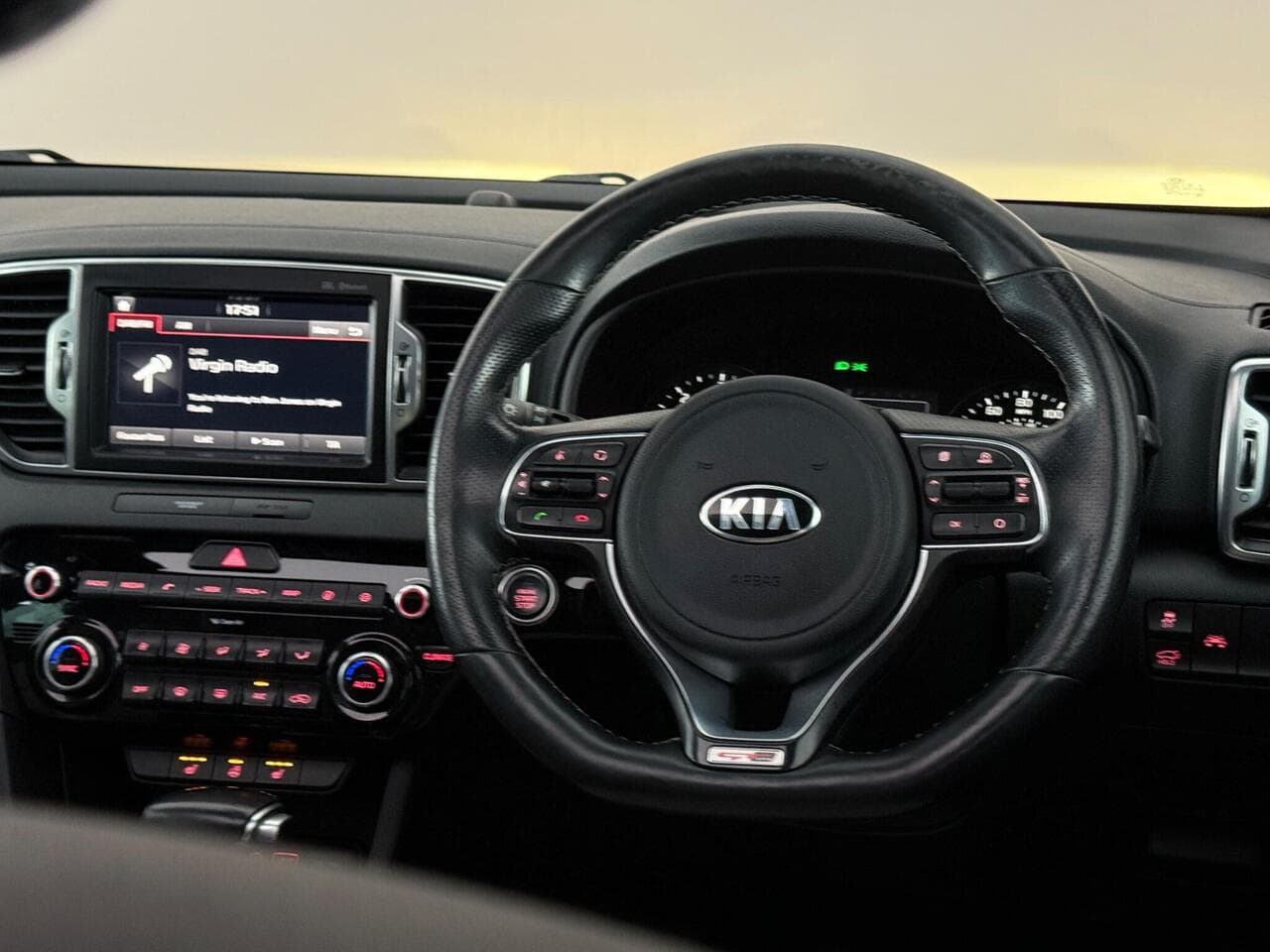 Kia Sportage thumbnail Steering Wheel