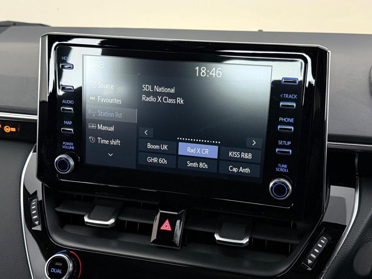 Toyota Corolla thumbnail Infotainment System