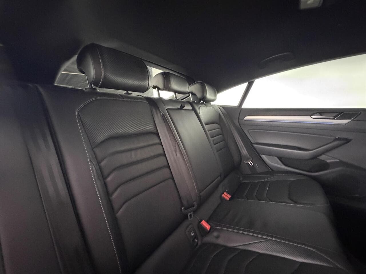 Volkswagen Arteon thumbnail Seats Rear