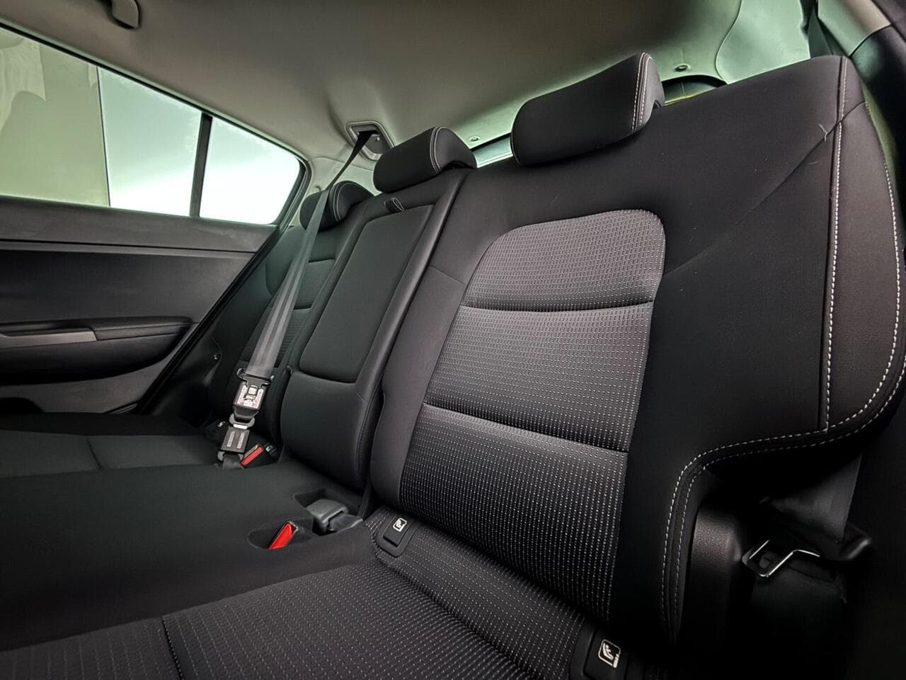 Kia Sportage thumbnail Seats Rear