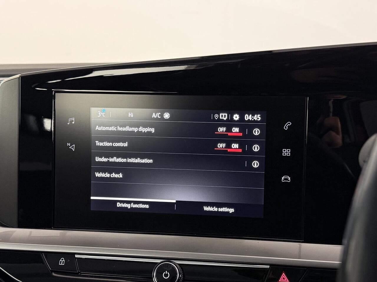 Vauxhall Mokka thumbnail Infotainment System