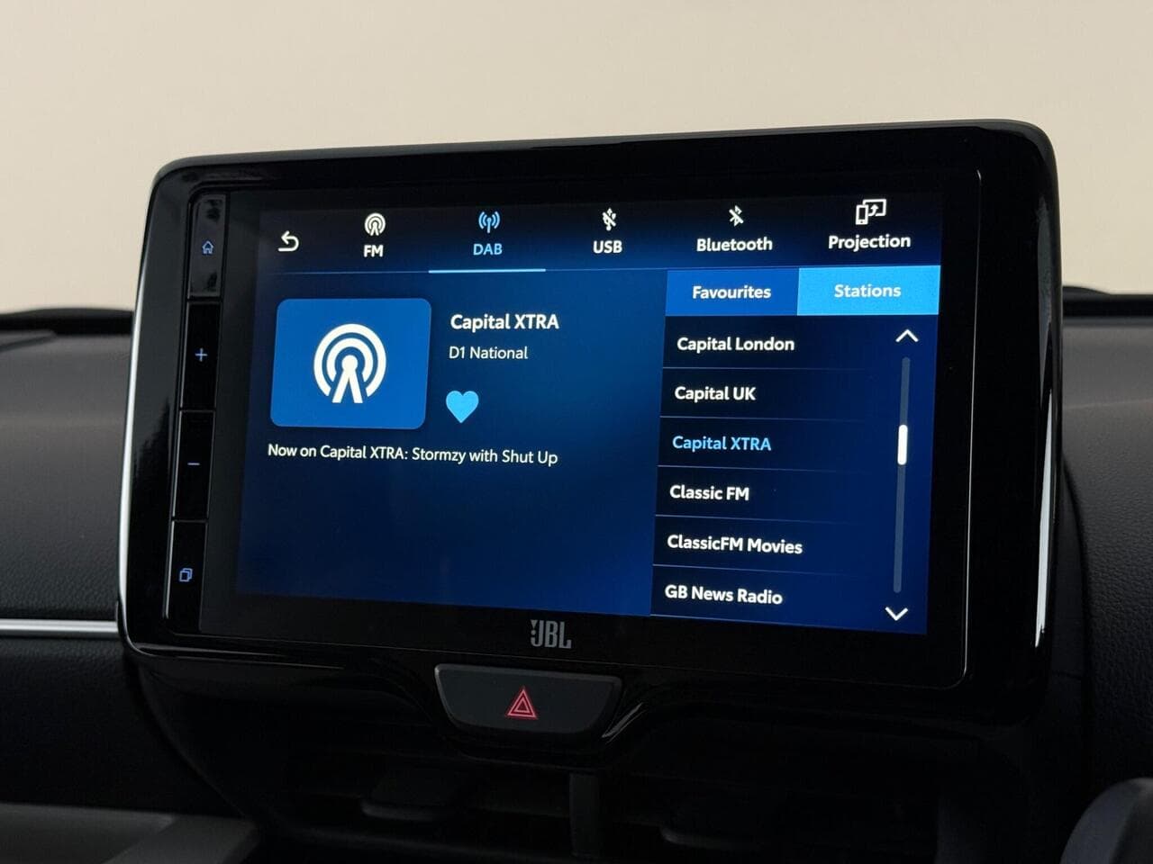 Toyota Yaris thumbnail Infotainment System