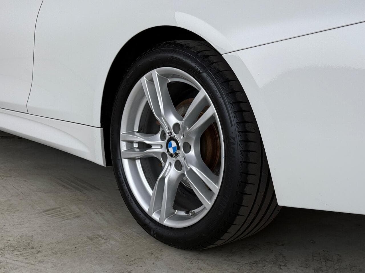 BMW 4 Series thumbnail Wheel