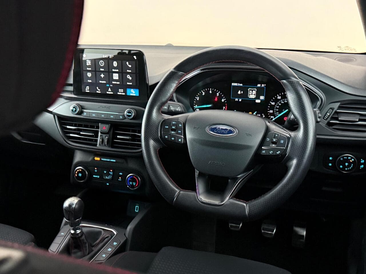 Ford Focus thumbnail Steering Wheel