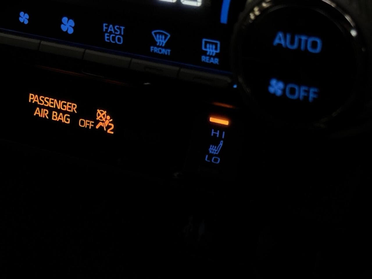 Toyota RAV4 thumbnail Driver Instruments