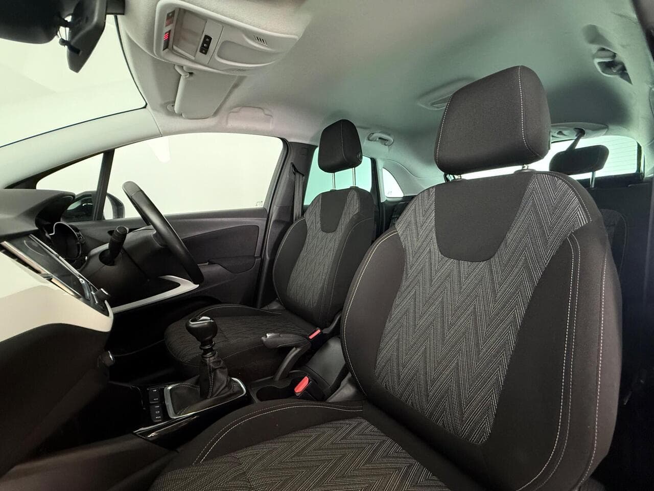 Vauxhall Crossland X thumbnail Seat Front Passenger