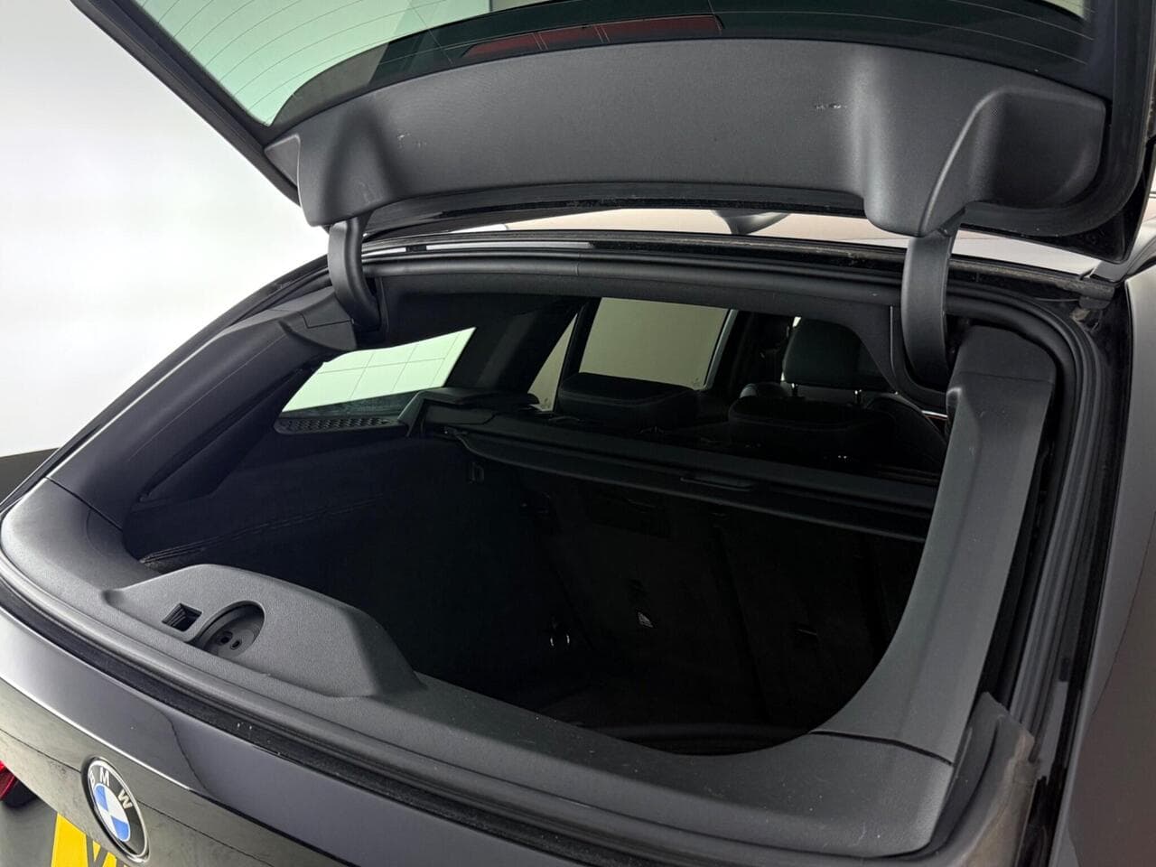 BMW 3 Series thumbnail Inconclusive