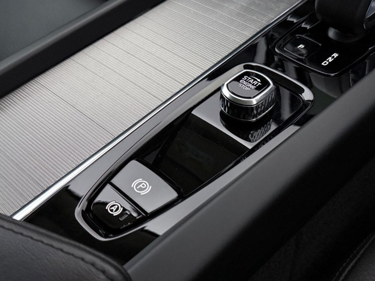 Volvo XC60 thumbnail Interior Front